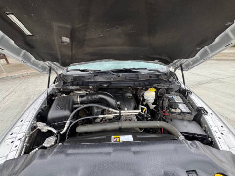 2017 RAM 1500 SLT