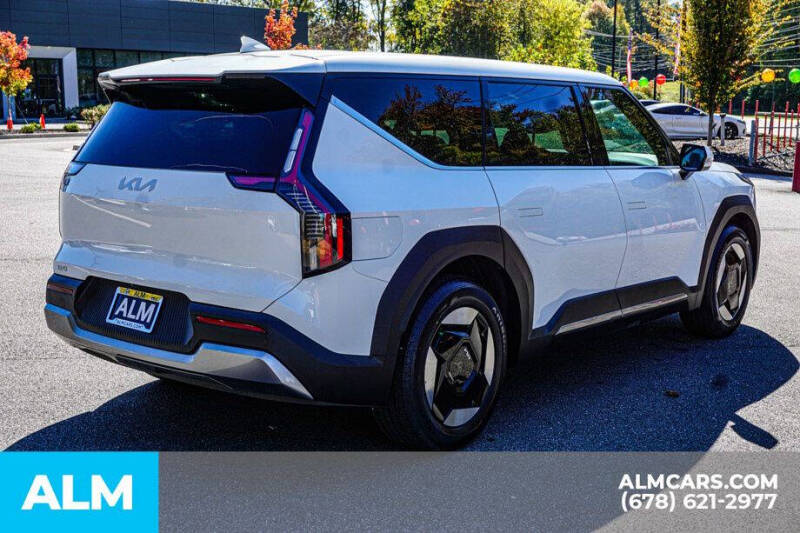 2024 Kia EV9 Light Long Range