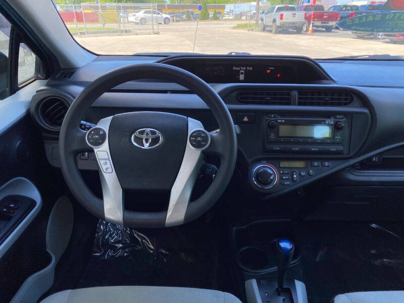 2013 Toyota Prius c