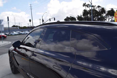 2021 Aston Martin DBX