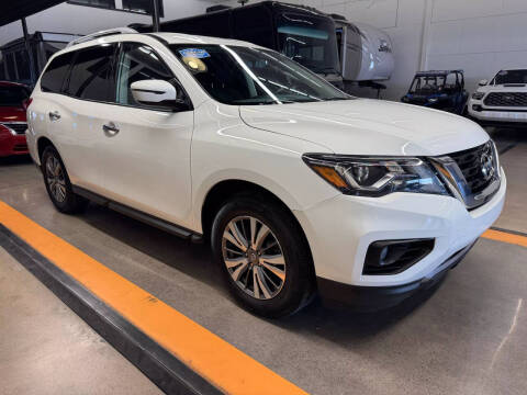 2020 Nissan Pathfinder SV