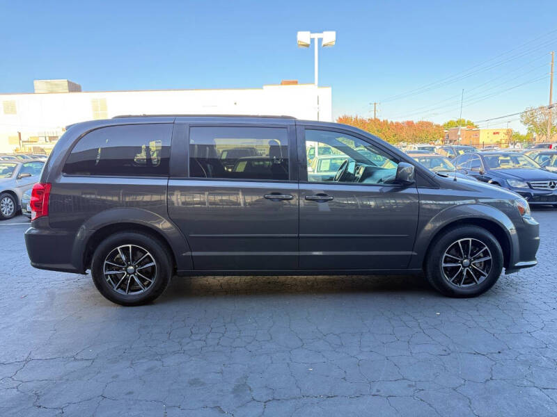 2017 Dodge Grand Caravan GT