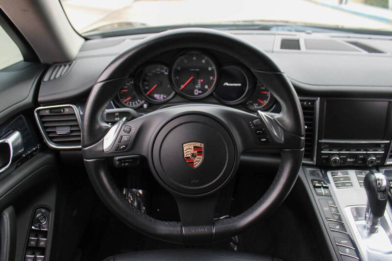 2012 Porsche Panamera