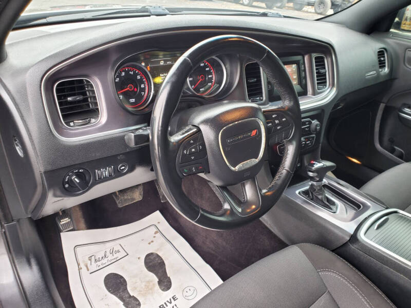 2017 Dodge Charger SE