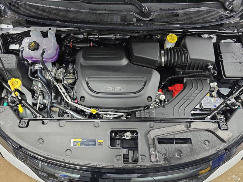 2027 Chrysler Pacifica Limited