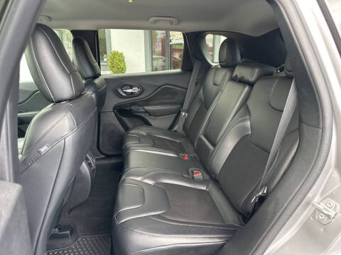 2020 Jeep Cherokee Altitude