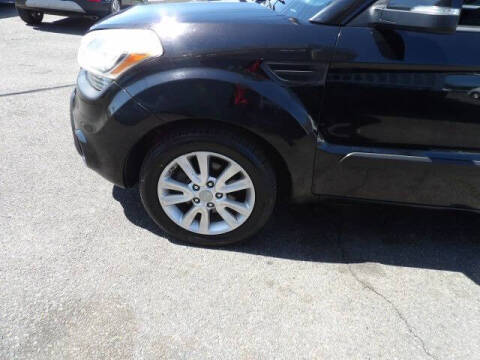2012 Kia Soul +