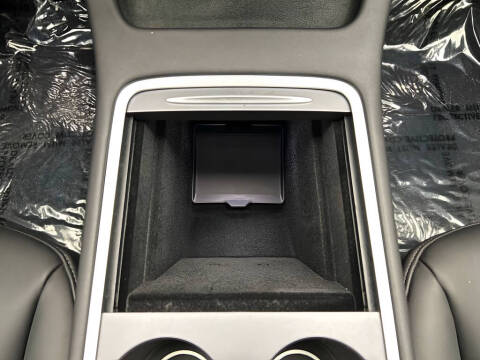 2025 Tesla Model Y Performance