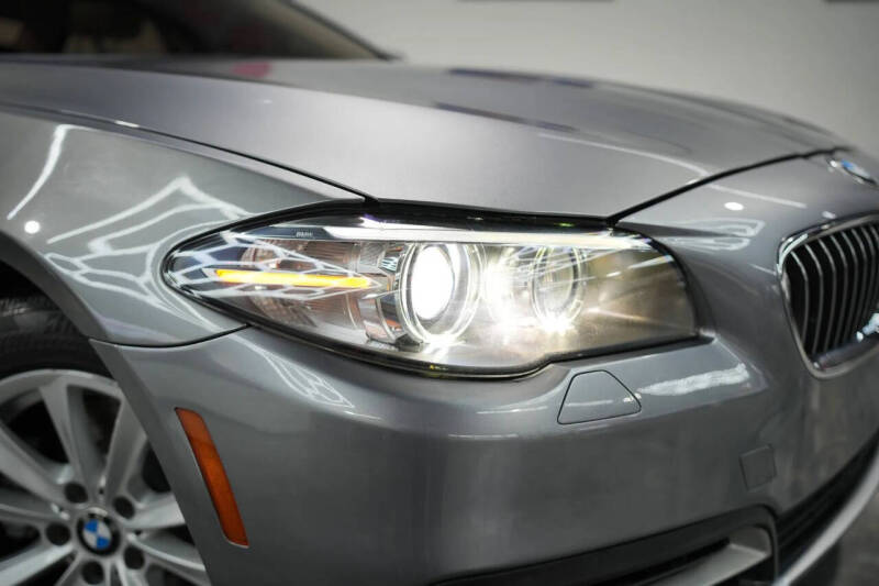 2015 BMW 5 Series 528i