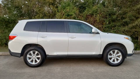 2011 Toyota Highlander SE
