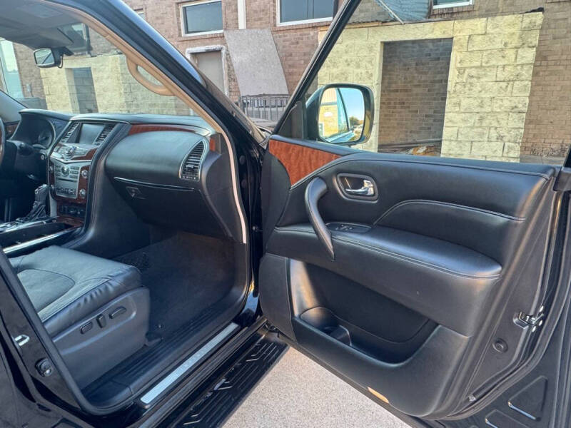 2019 Infiniti QX80 Luxe