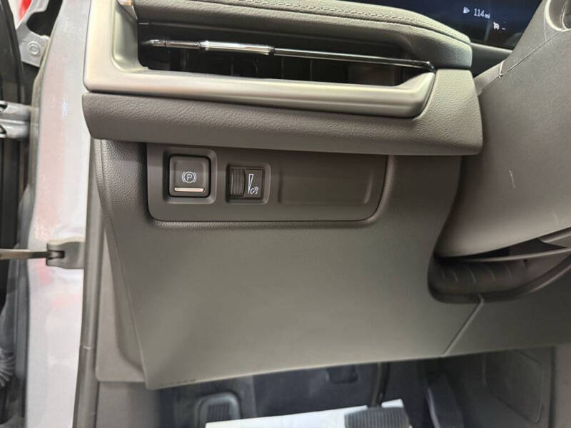 2024 Cadillac XT4 Luxury