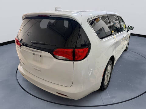 2017 Chrysler Pacifica Touring