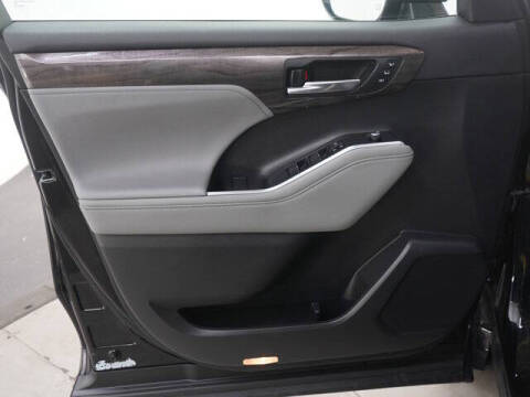 2023 Toyota Highlander Hybrid Limited