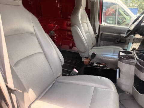 2011 Ford E-Series E-250