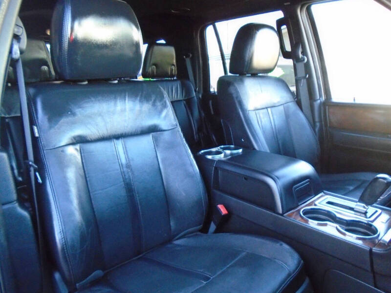 2016 Lincoln Navigator Select