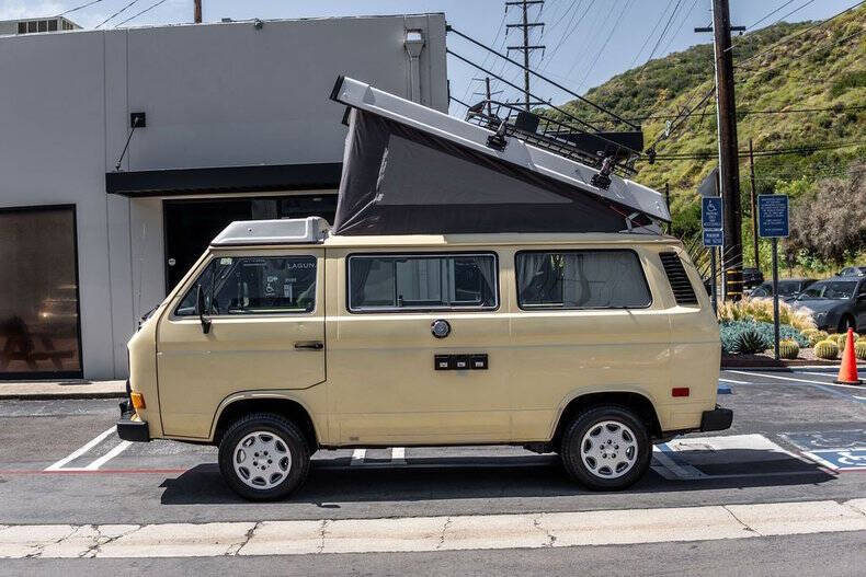 1982 Volkswagen Vanagon Camper