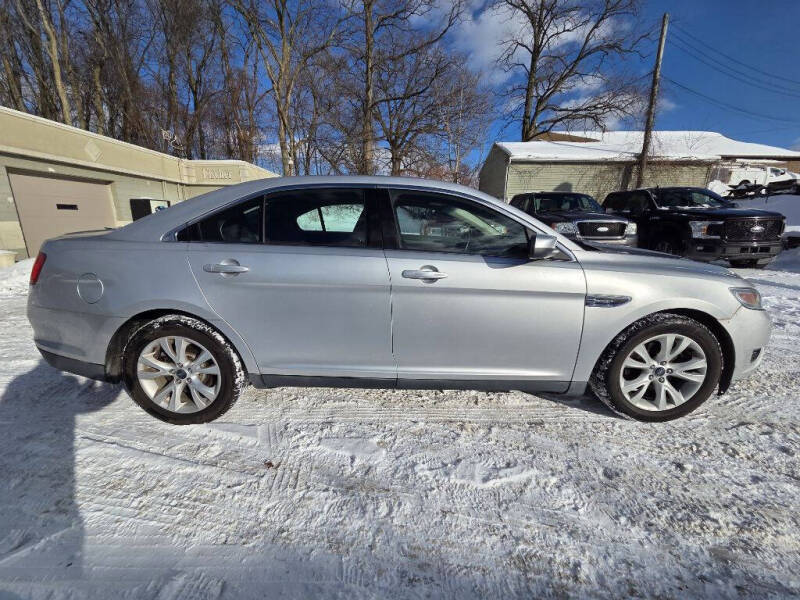 2010 Ford Taurus SEL