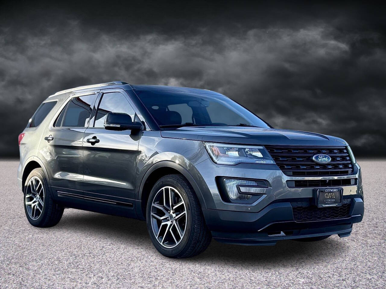 2016 Ford Explorer Sport's photo