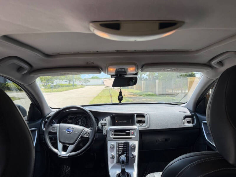2017 Volvo S60 T5 Dynamic