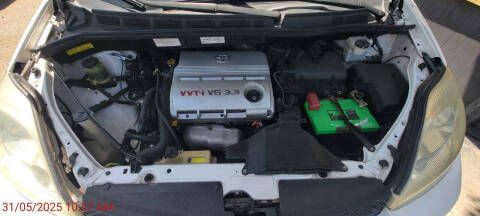 2004 Toyota Sienna LE 8 Passenger