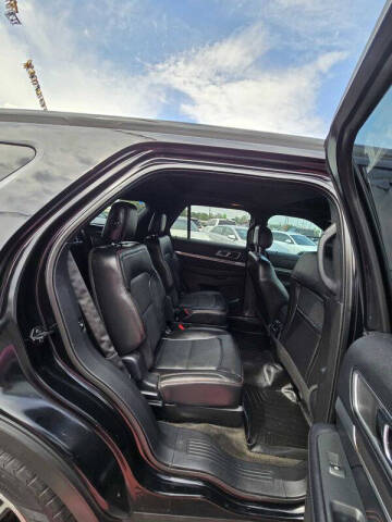 2017 Ford Explorer Sport