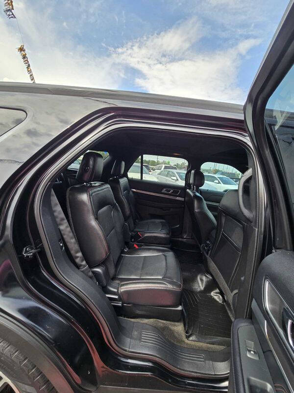 2017 Ford Explorer Sport