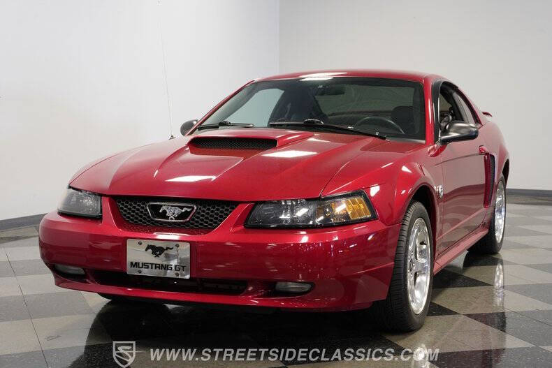 2004 Ford Mustang GT Deluxe