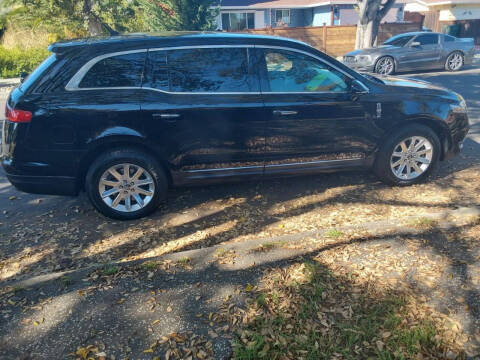 2018 Lincoln MKT Town Car Livery Fleet