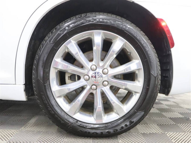 2022 Chrysler 300 Touring