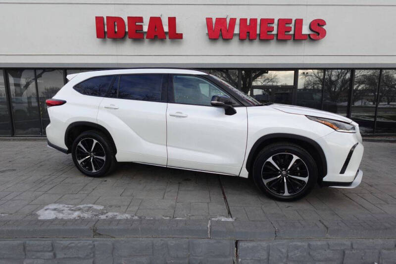 2021 Toyota Highlander XSE's photo