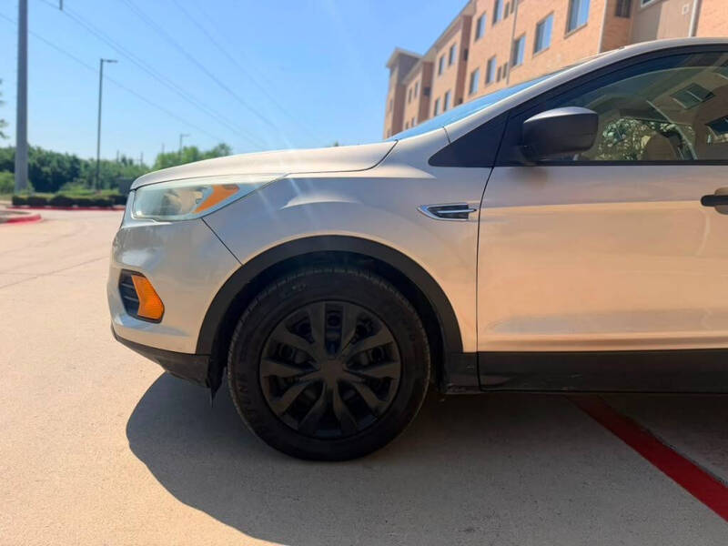 2017 Ford Escape S