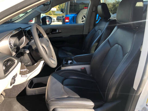 2023 Chrysler Pacifica Touring L