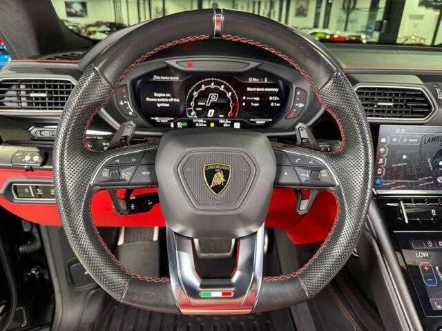 2022 Lamborghini Urus