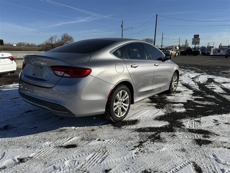 2015 Chrysler 200 Limited