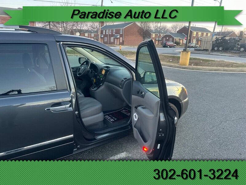 2014 Kia Sedona for sale at Paradise Auto in Wilmington, DE