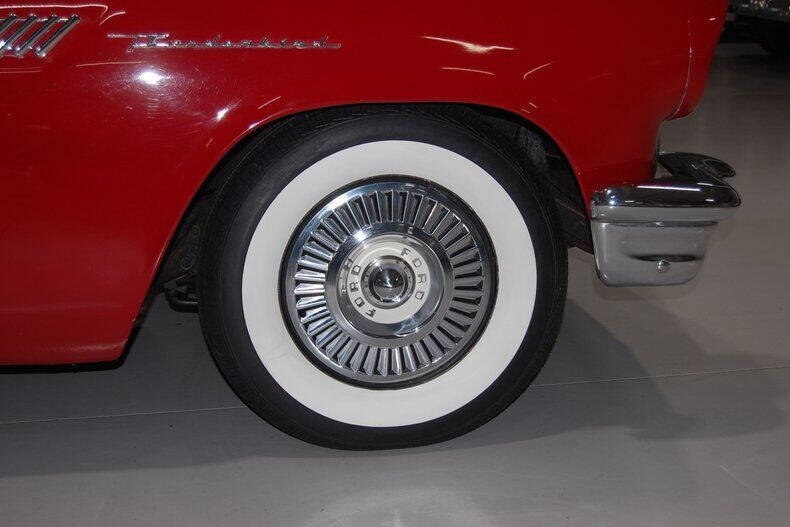 1957 Ford Thunderbird