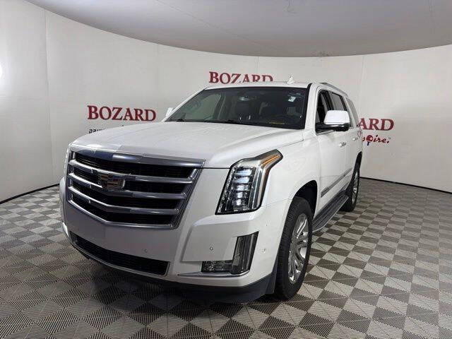 2018 Cadillac Escalade Standard