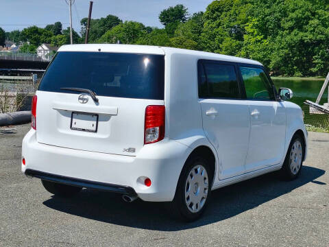 2015 Scion xB