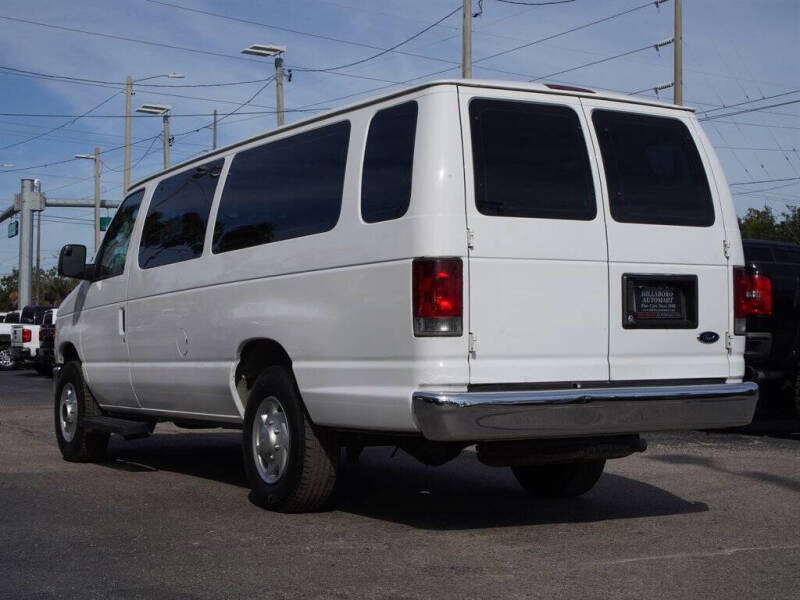 2011 Ford E-Series E-350 SD XLT
