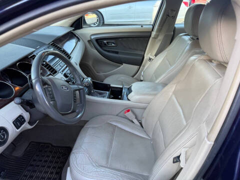 2011 Ford Taurus SEL