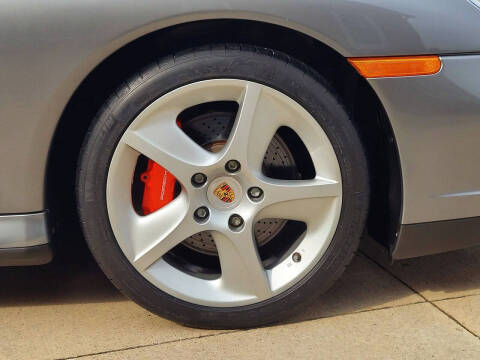 2004 Porsche 911 Carrera 4S