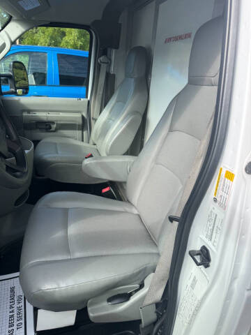 2023 Ford E-Series E-350 SD