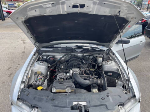 2010 Ford Mustang V6