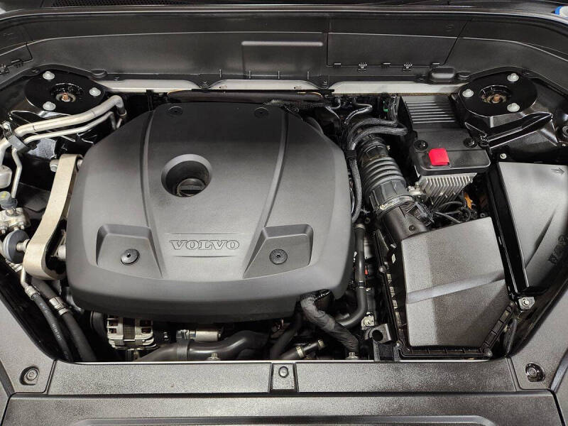 2022 Volvo XC90 T6 Inscription 6-Passenger