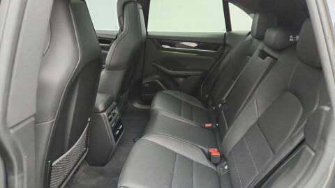 2025 Porsche Macan Electric