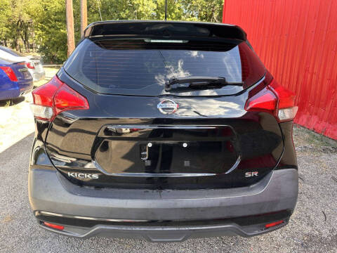 2019 Nissan Kicks SR