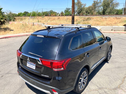 2016 Mitsubishi Outlander SE
