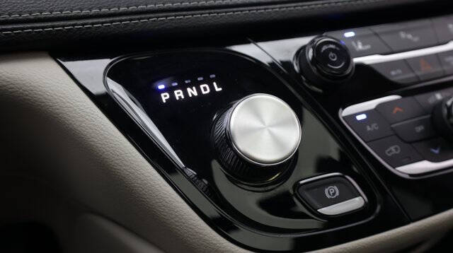 2023 Chrysler Pacifica Plug-In Hybrid Limited