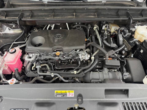 2022 Toyota Highlander Hybrid XLE